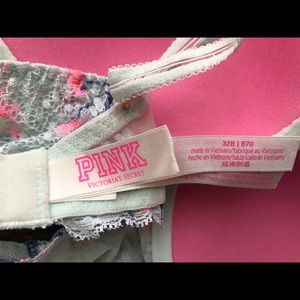 VS pink bra size 32B
